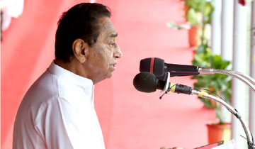 मुख्यमंत्री श्री कमल नाथ ने लाल परेड मैदान के मोतीलाल नेहरू स्टेडियम में स्वतंत्रता दिवस के मुख्य समारोह को संबोधित किया।