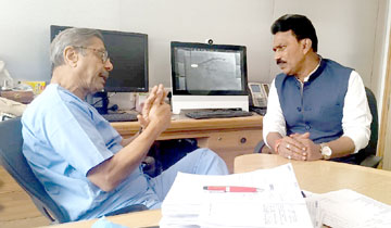 लोक स्वास्थ्य एवं परिवार कल्याण मंत्री श्री तुलसीराम सिलावट ने मेदान्ता हॉस्पिटल दिल्ली में डॉ. नरेश त्रिहान से राज्य में स्वास्थ्य सेवाओं के विस्तार पर चर्चा की।
