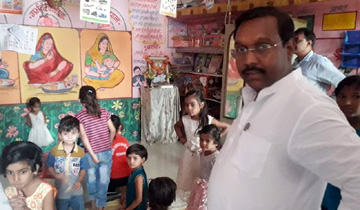 पंचायत एवं ग्रामीण विकास मंत्री श्री कमलेश्वर पटेल ने आंगनबाड़ी केन्द्र माँचल का आकस्मिक निरिक्षण किया ।